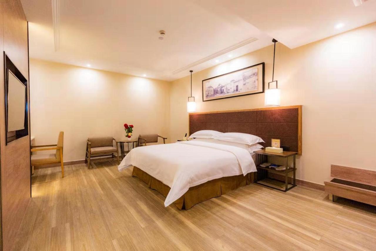 Auden International Hotel Шънджън Екстериор снимка