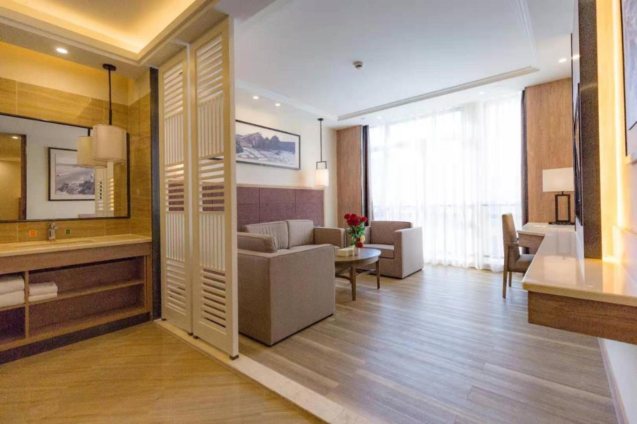 Auden International Hotel Шънджън Екстериор снимка