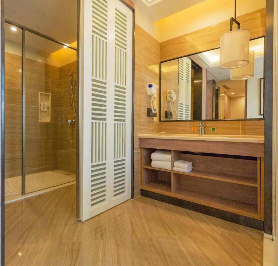 Auden International Hotel Шънджън Екстериор снимка
