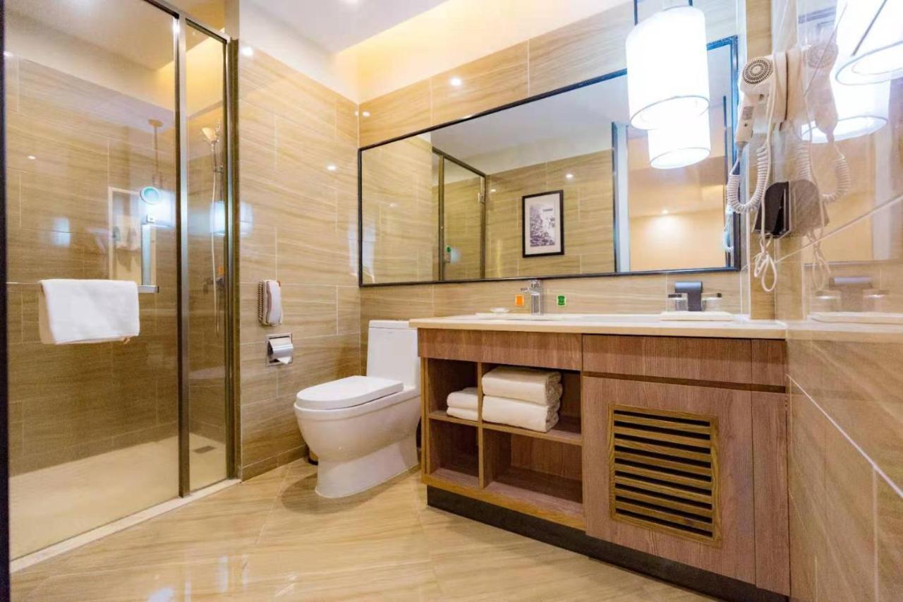 Auden International Hotel Шънджън Екстериор снимка